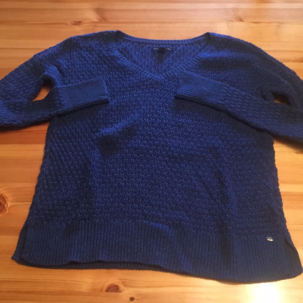 American eagle sweater